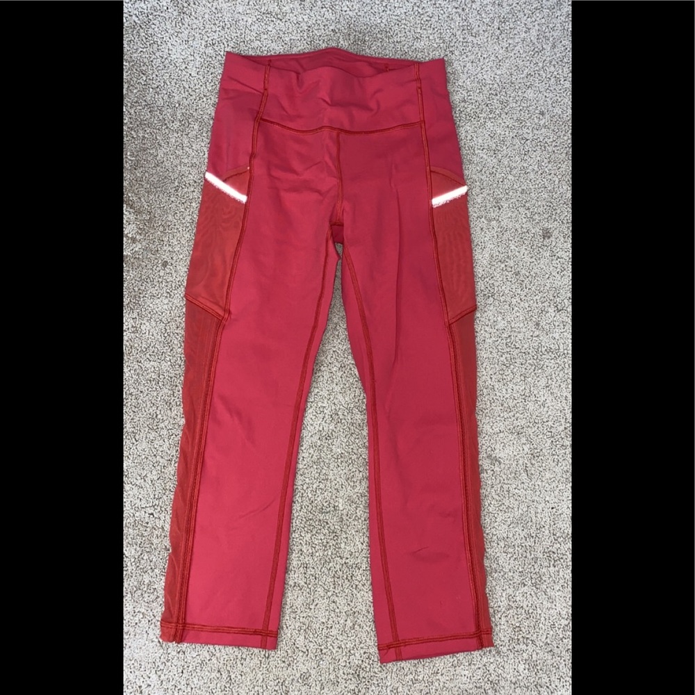 Lululemon pink leggings